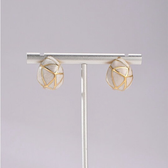 18K Gold Plated White Enamel Stud Earrings*Chunky Mini Hoops*ML - Picture 5 of 5